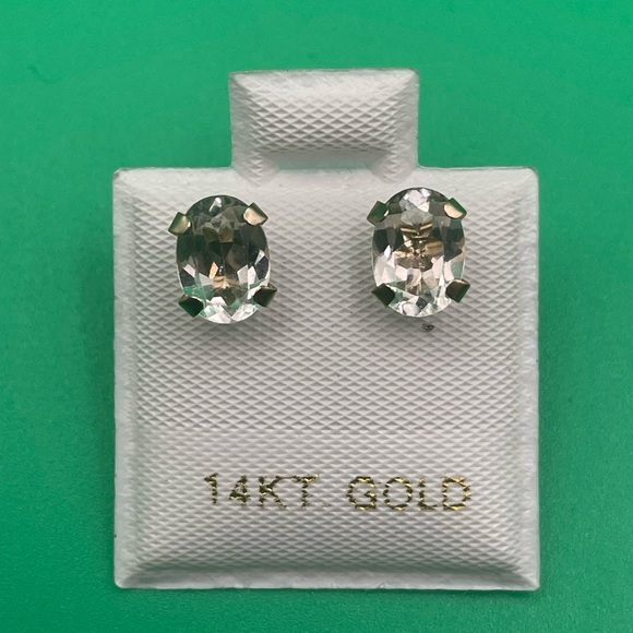 Jewelry - 14KT Gold Oval Stud Earrings